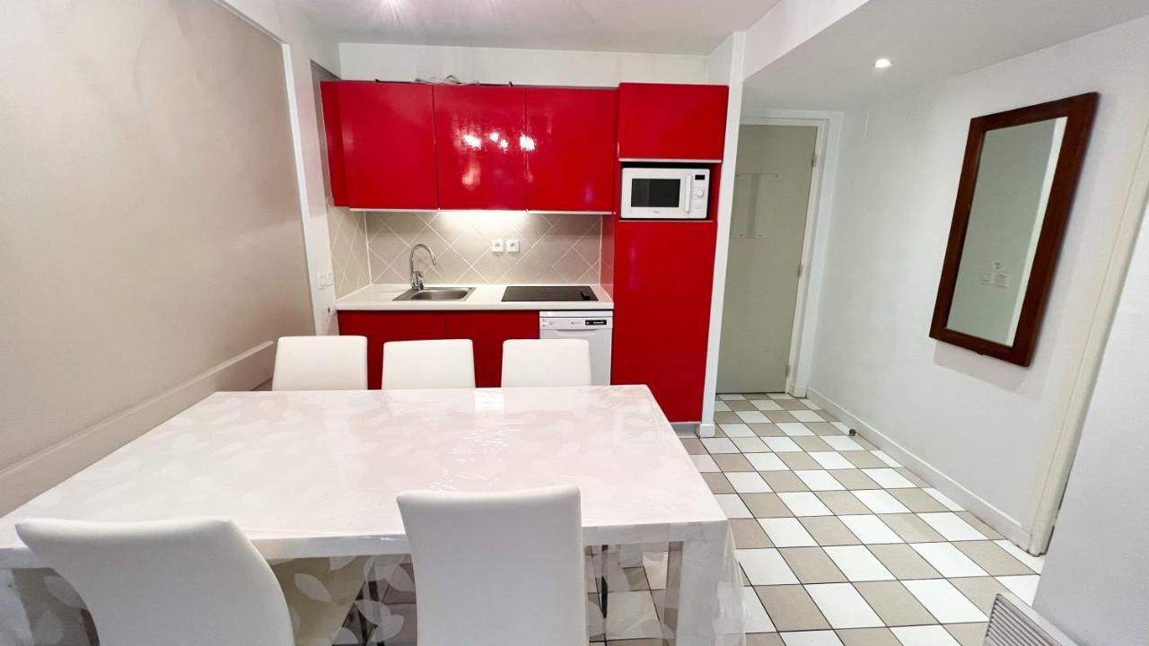 6-Person Apartment With Swimming Pool Tennis Court And Free Parking 25 Le Touquet Bagian luar foto