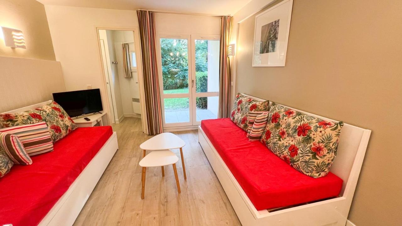 6-Person Apartment With Swimming Pool Tennis Court And Free Parking 25 Le Touquet Bagian luar foto