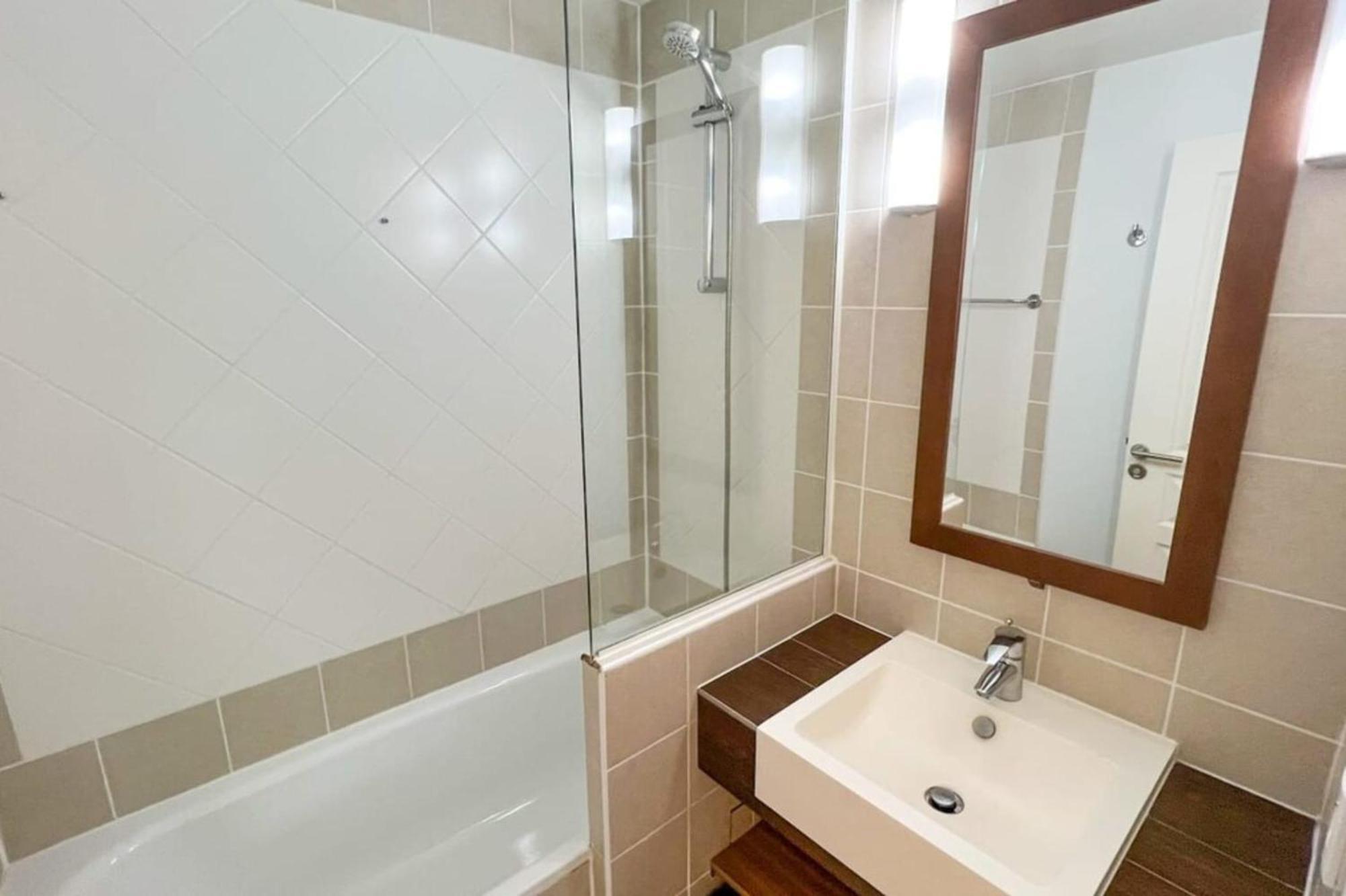 6-Person Apartment With Swimming Pool Tennis Court And Free Parking 25 Le Touquet Bagian luar foto